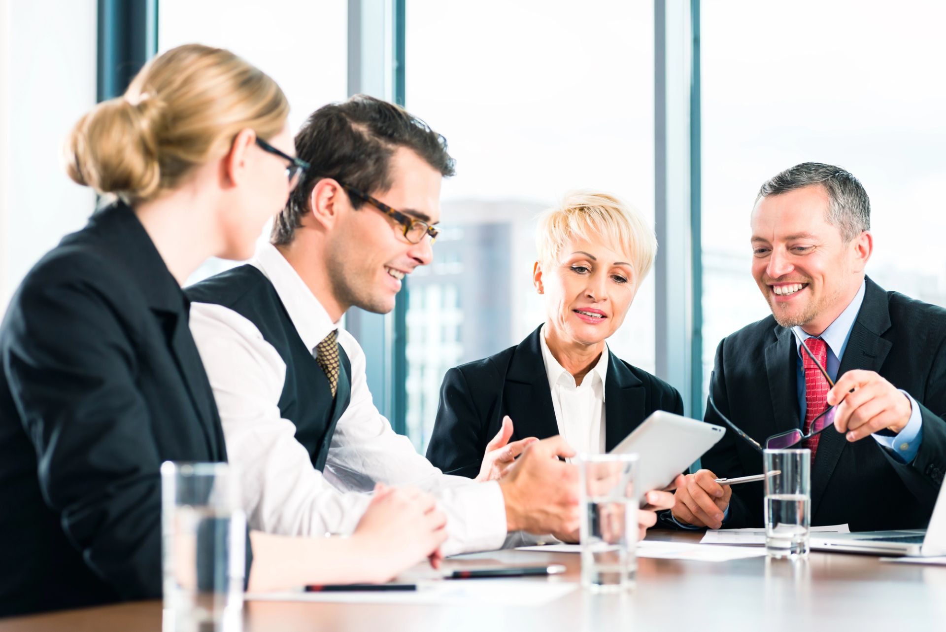 Contadores y Abogados en la misma mesa